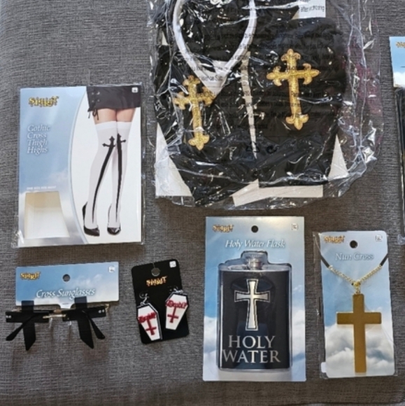 Halloween Women's Adult Sexy Nun Costume sz M/L complete with all accessories - Picture 6 of 16